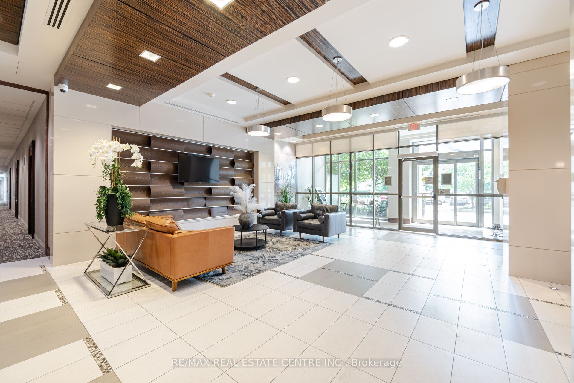 349 Rathburn Road 1717