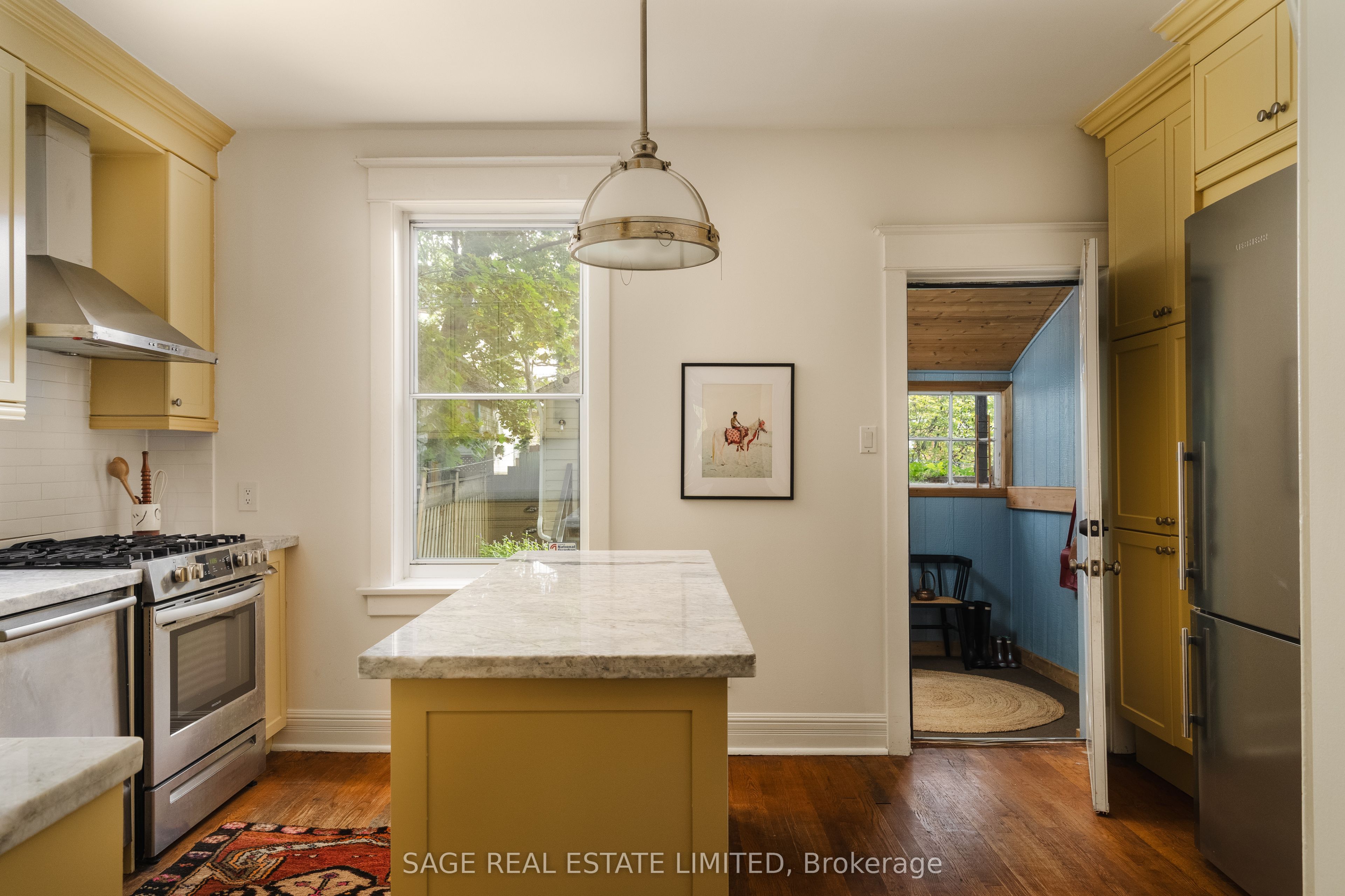 121 Glendale Avenue