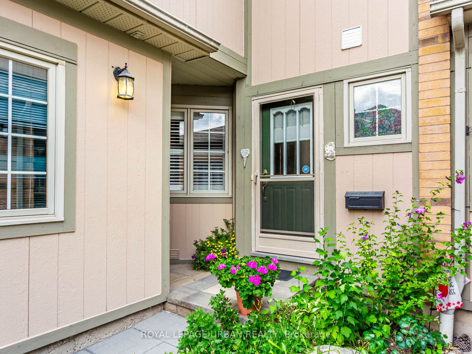 5662 Glen Erin Drive 111
