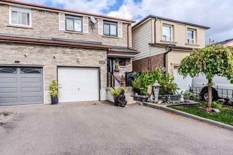 713 Ashburnha Place Mississauga ON L5C 3W5