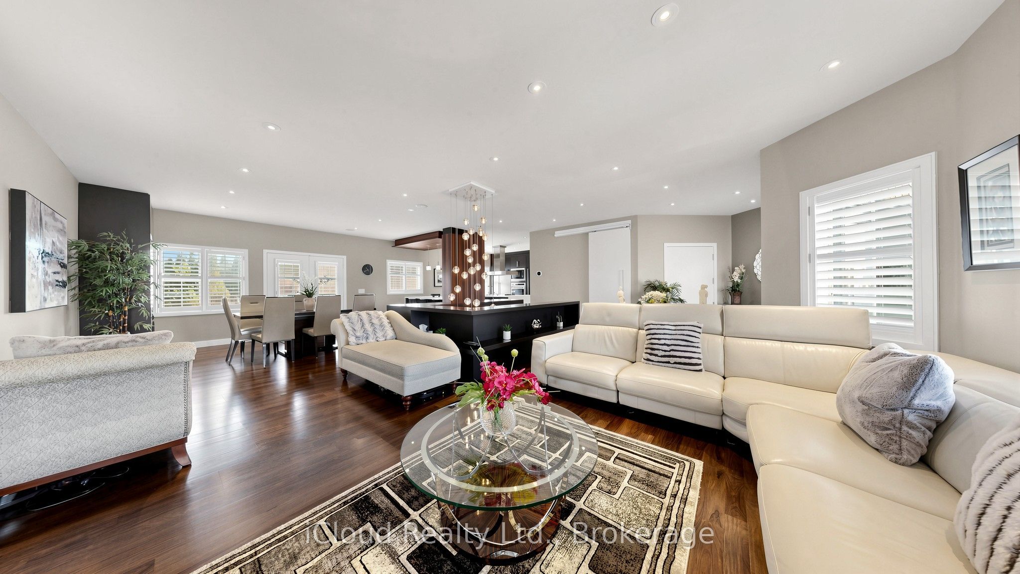 30 Orchard Park Gate