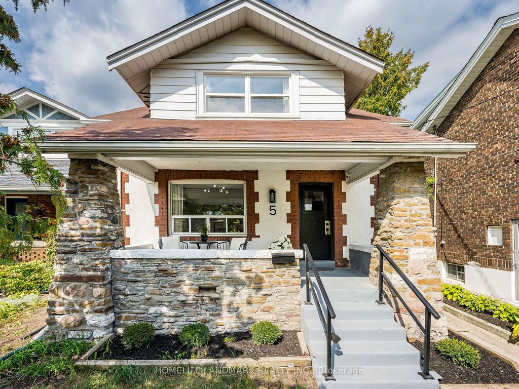 Photo of 5 Beachview Crescent, Toronto, ON M4E 2L4 (MLS # E12408269)