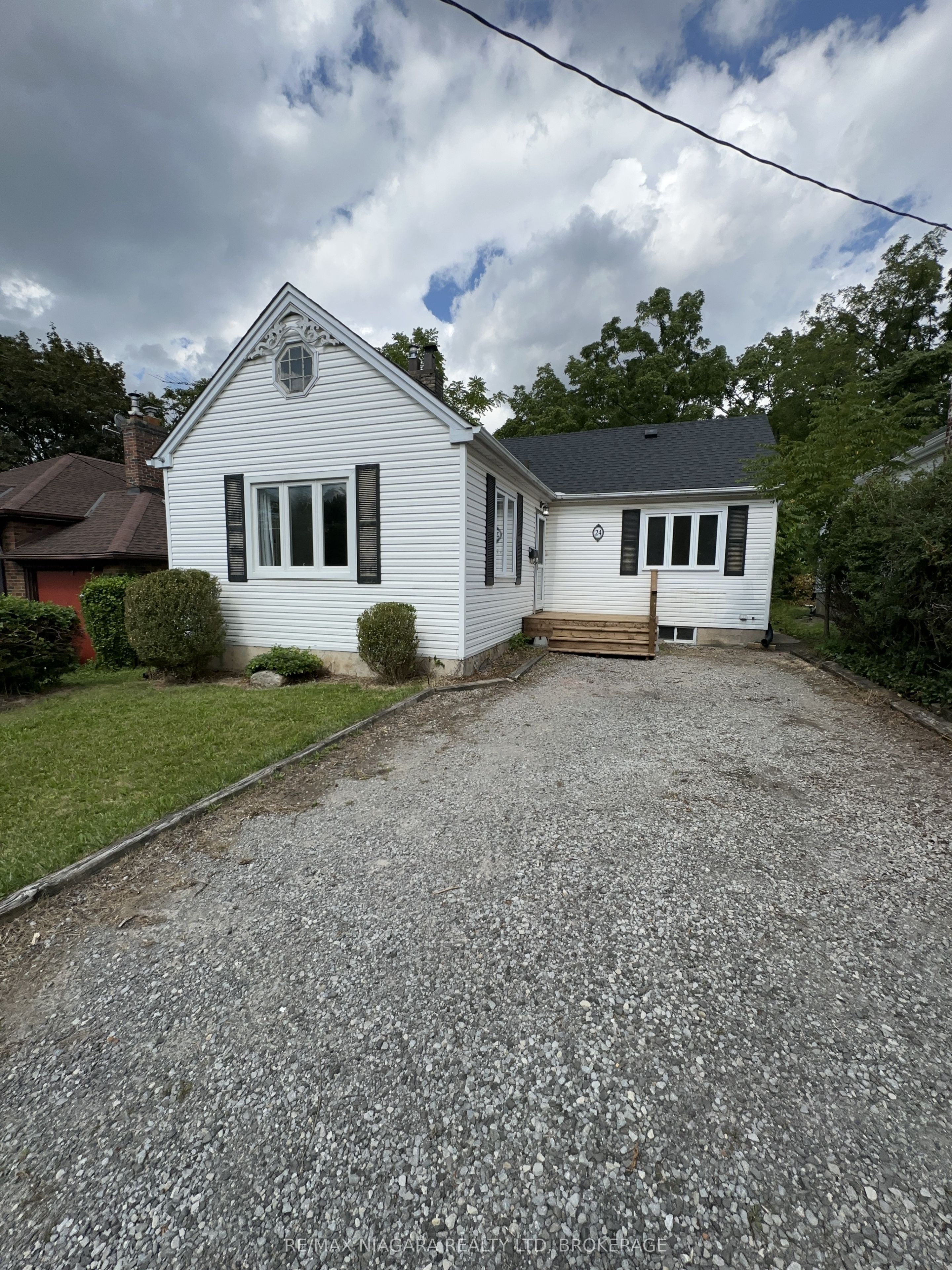 24 Welland Vale Road
