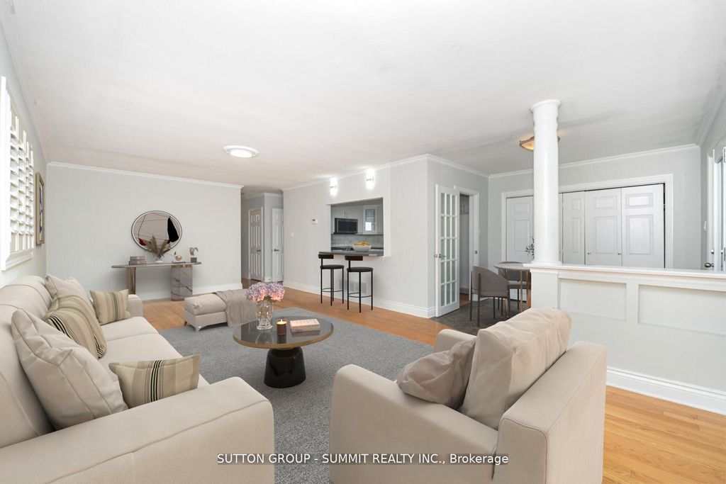 Photo of 3018 DALEHURST Drive, Mississauga, ON L5N 6M8 (MLS # W12631428)