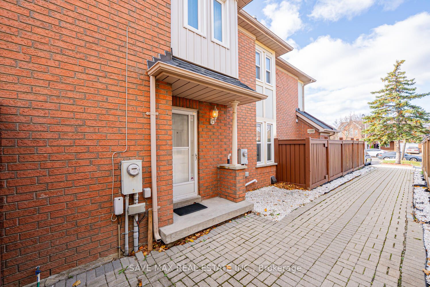 40 Blue Spruce Street