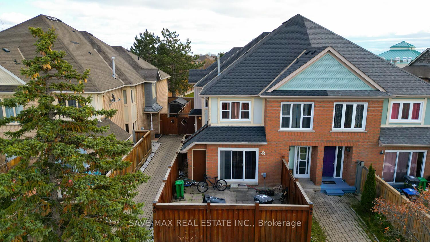 40 Blue Spruce Street