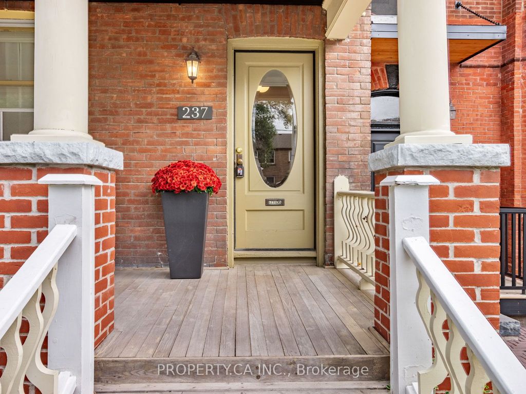 Photo of 237 Delaware Avenue, Toronto, ON M6H 2T7 (MLS # W12465513)