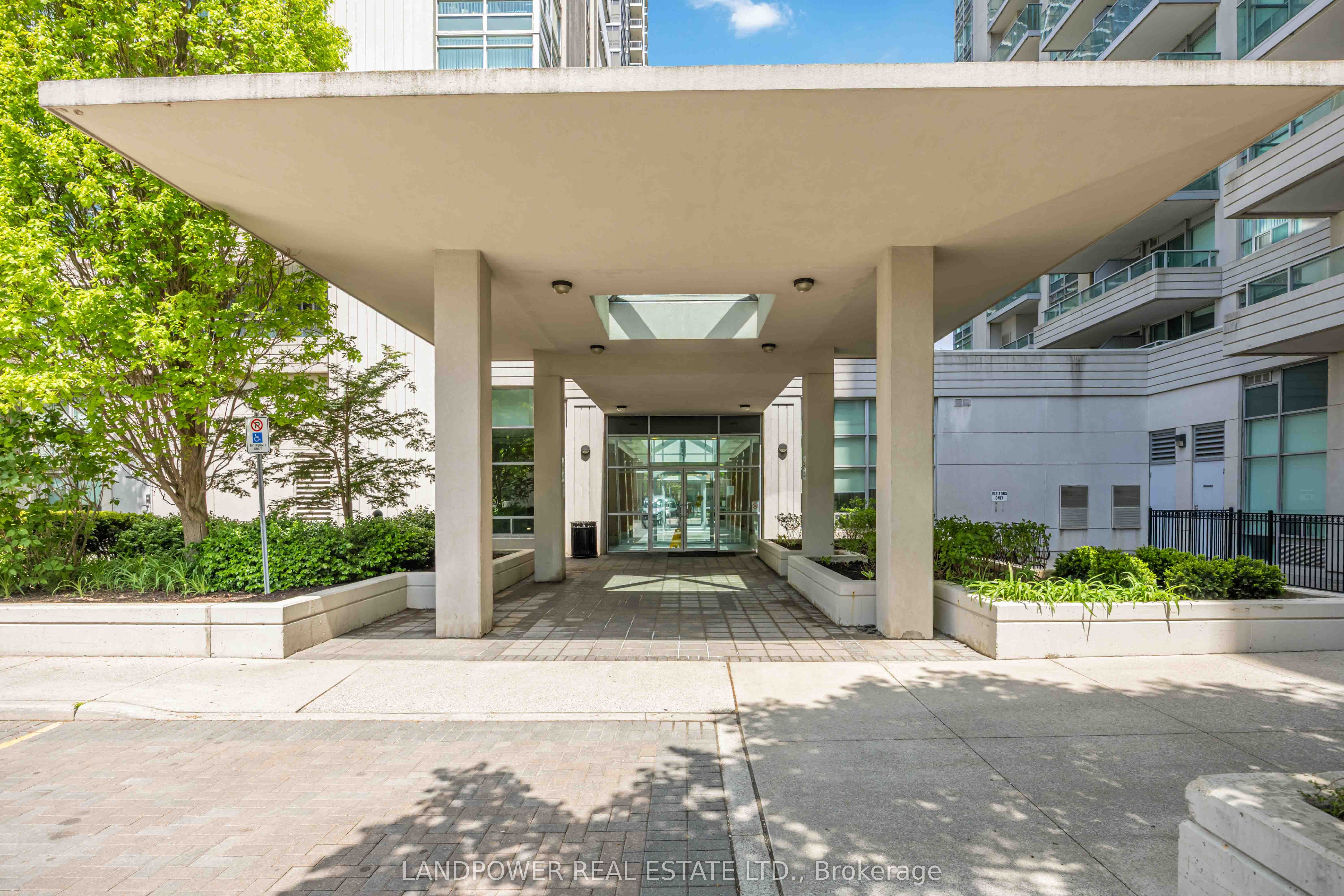 31 Bales Avenue 512