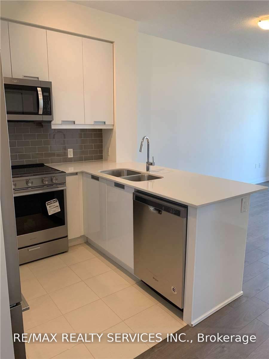 35 Watergarden Drive 1512