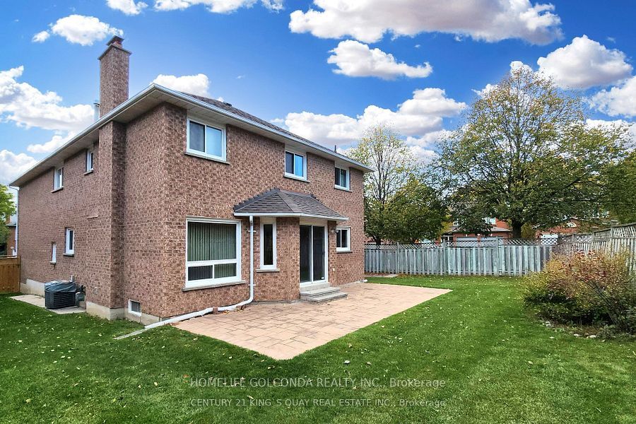 83 Berwick ( basement ) Crescent