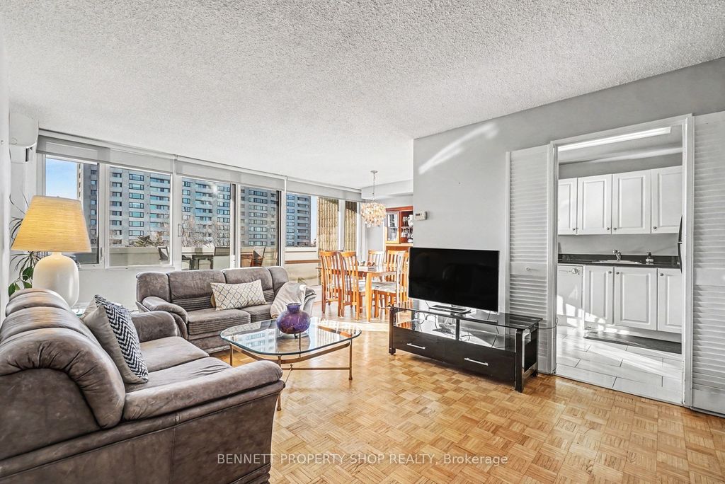 Photo of 2625 Regina Street #409, Britannia - Lincoln Heights and Area, ON K2B 5W8 (MLS # X12733960)