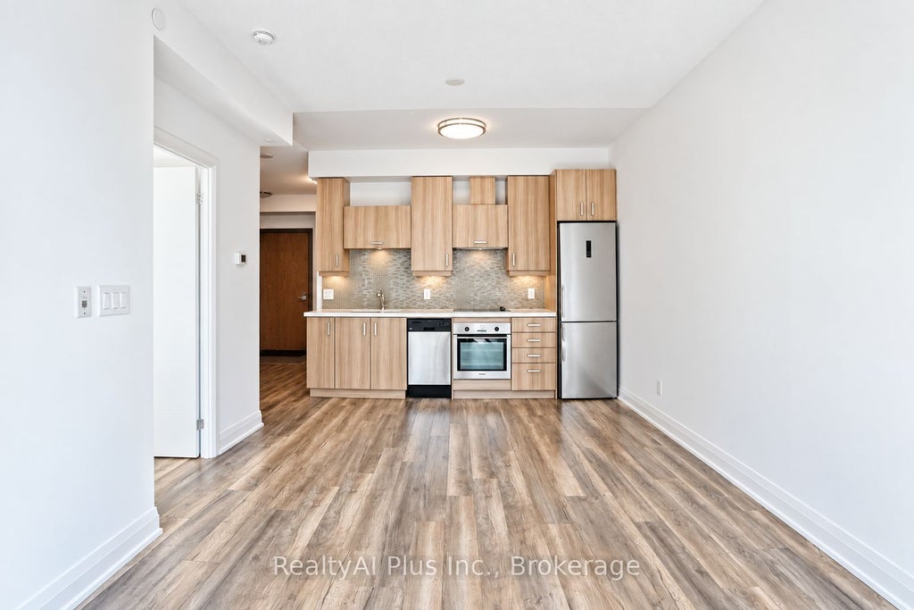 Photo of 28 Uptown Drive #301, Markham, ON L3R 5M8 (MLS # N13832694)
