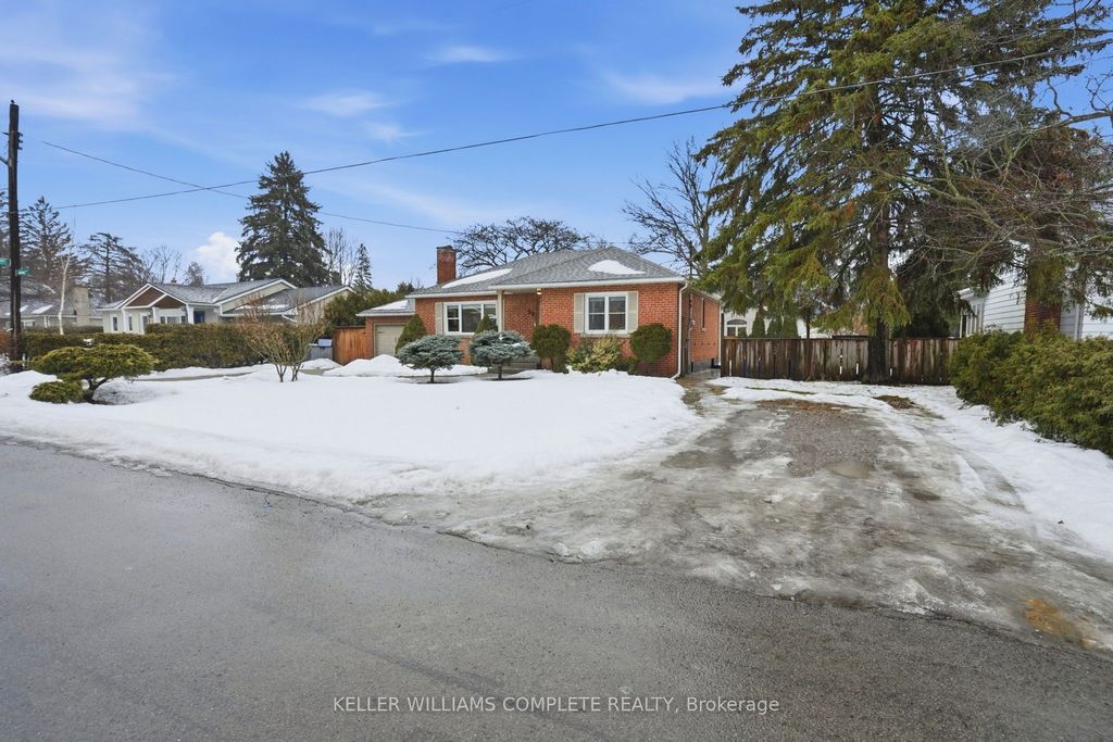Photo of 59 Oakley Crescent, Hamilton, ON L9G 1T7 (MLS # X12817736)
