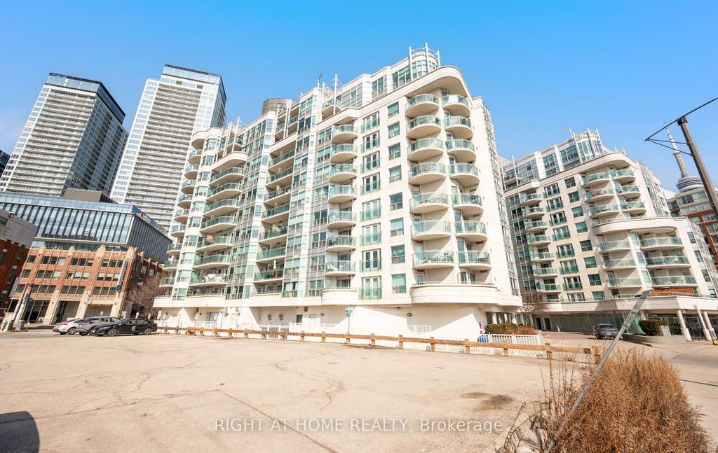 Photo of 600 Queens Quay #219, Toronto, ON M5V 3M3 (MLS # C13652780)