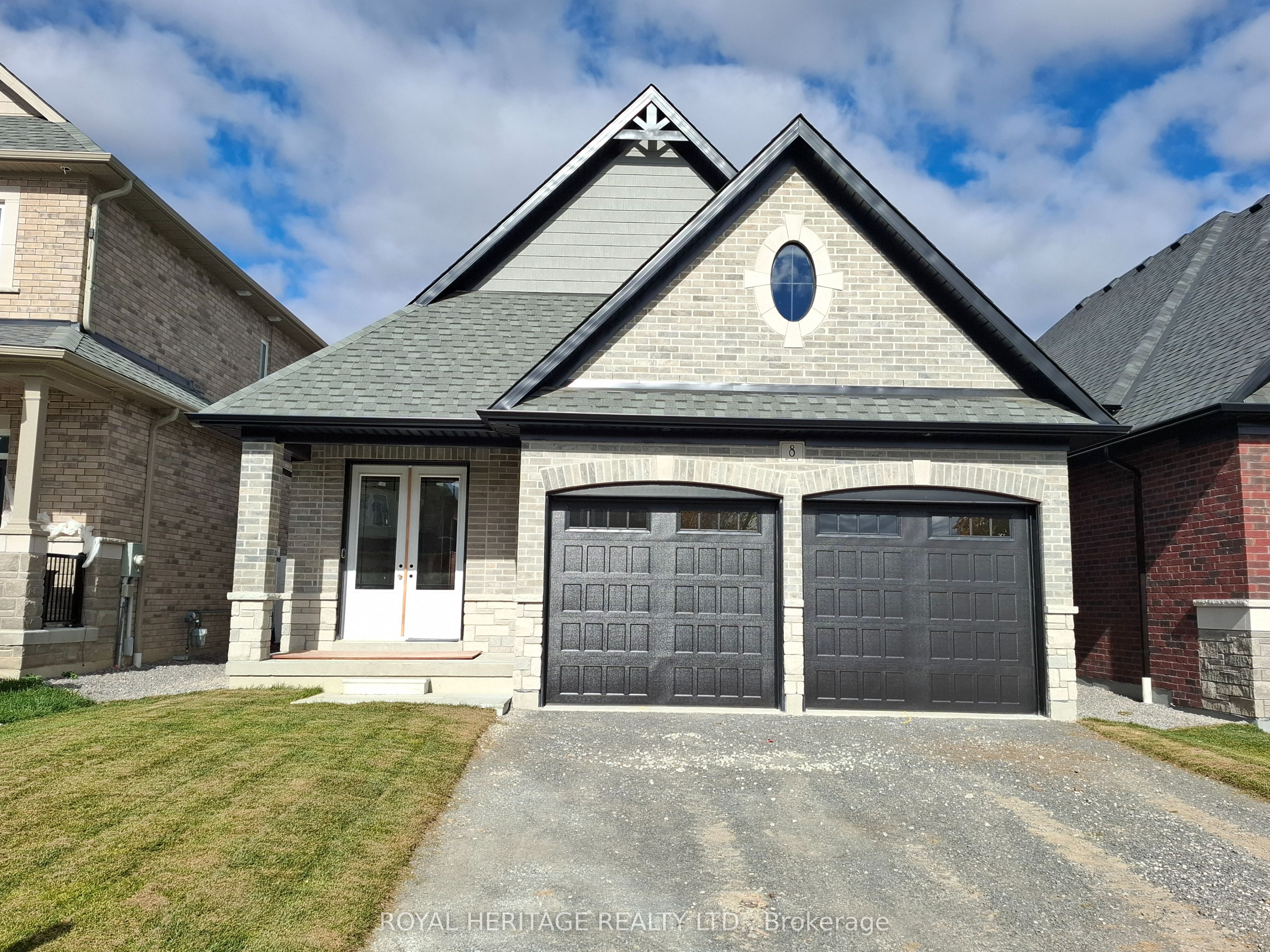 8 St Augustine Drive