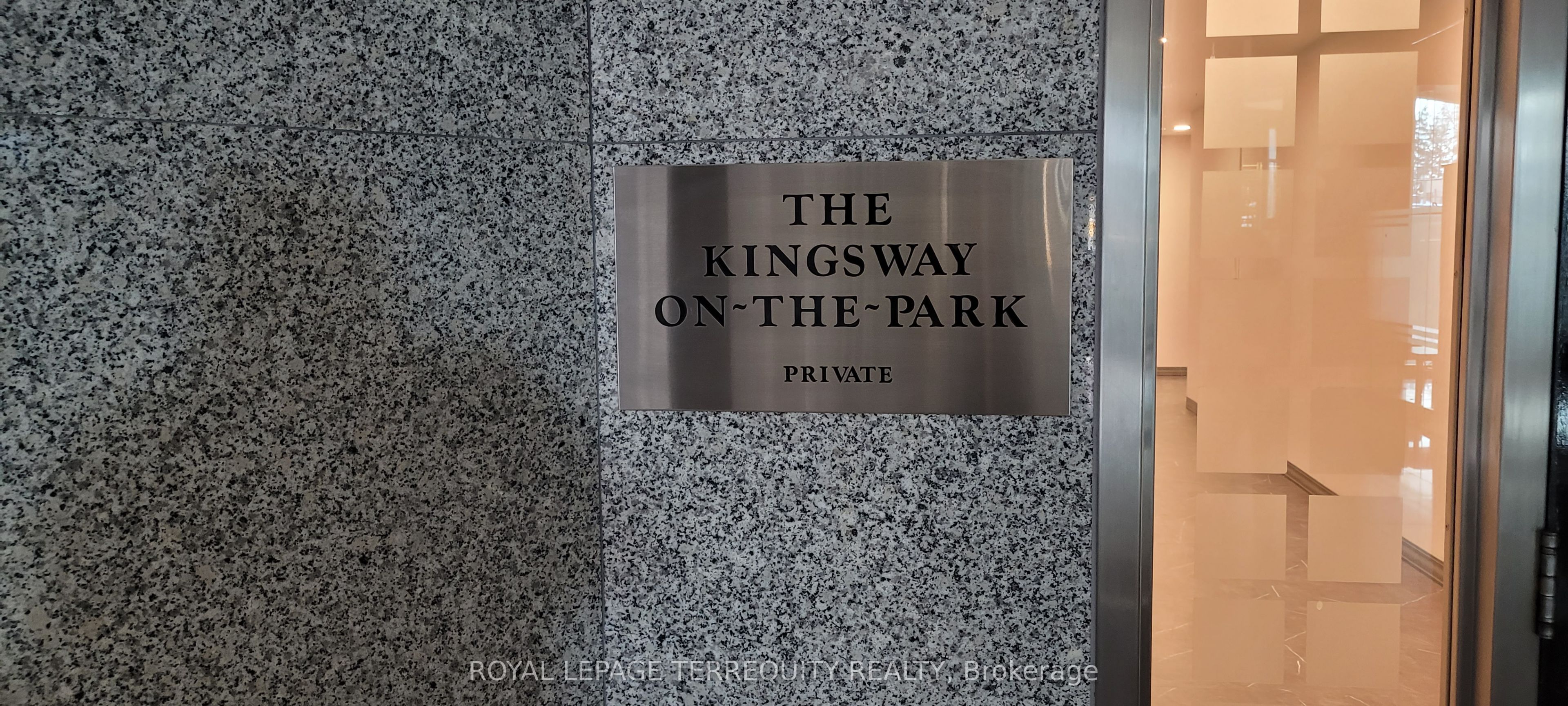 1 Aberfoyle Crescent 910