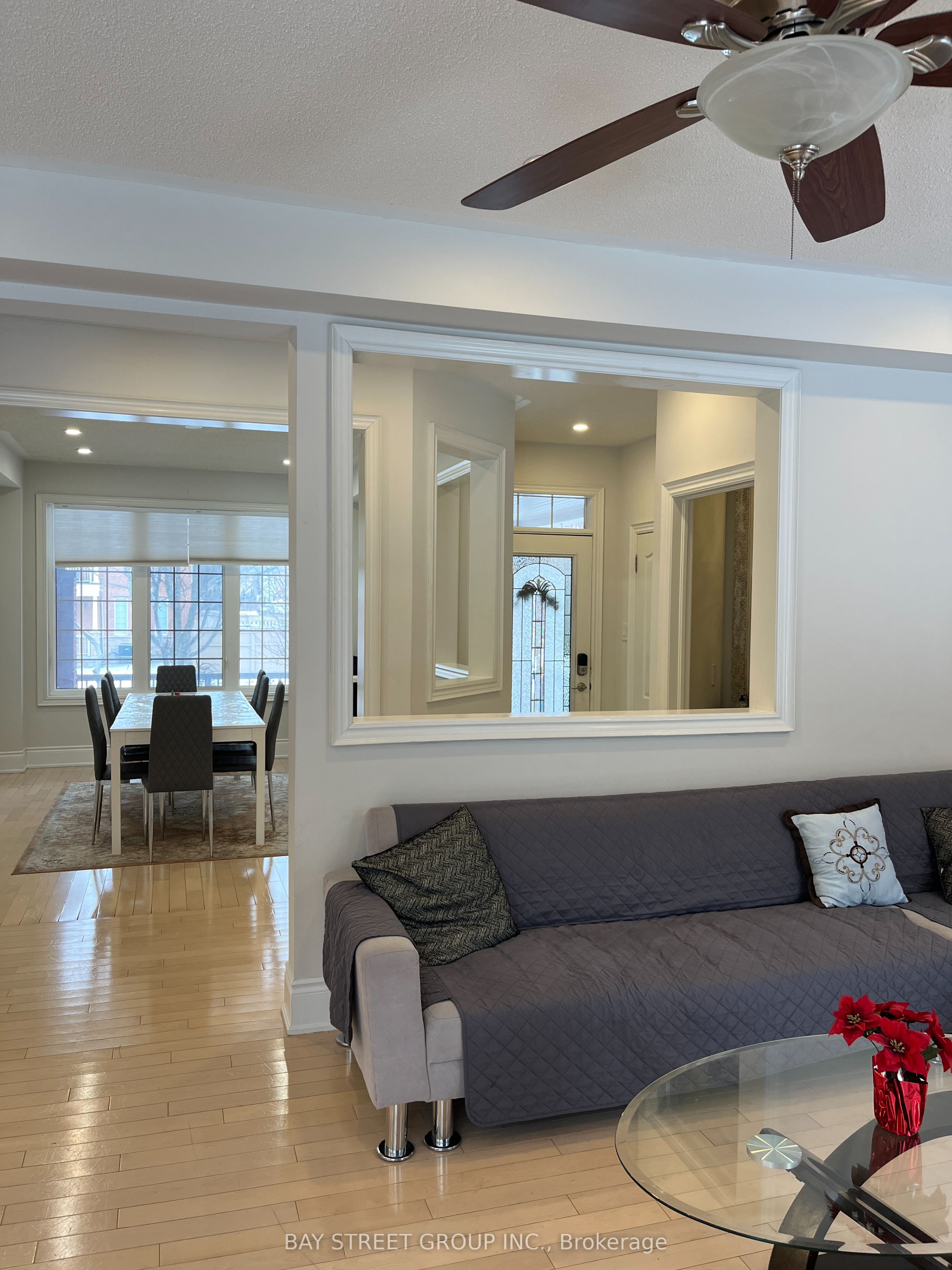 54 Kingshill Road #Upper