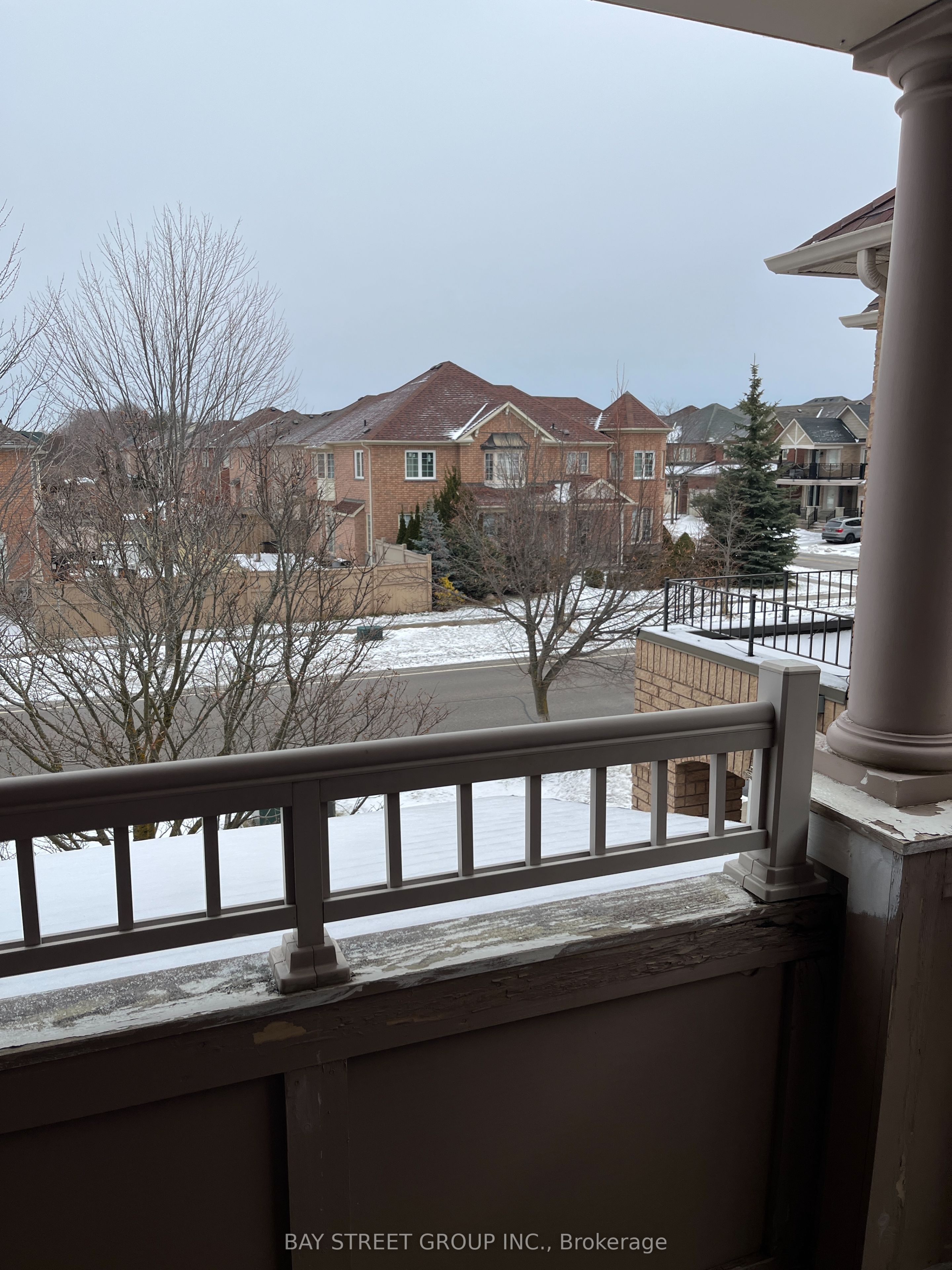 54 Kingshill Road #Upper