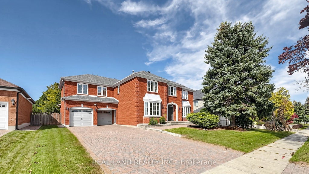 Photo of 22 Ardwold Gate, Richmond Hill, ON L4B 2K2 (MLS # N13846624)