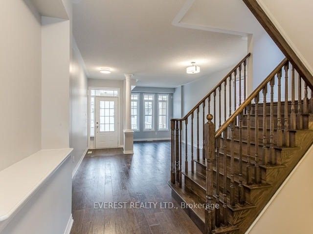 212 Holloway Terrace