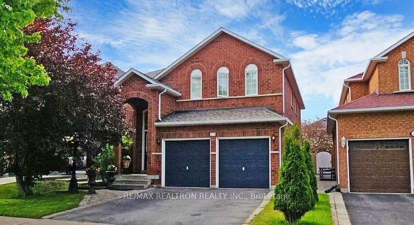 Photo of 215 Drummond Drive, Vaughan, ON L6A 3C1 (MLS # N13655644)
