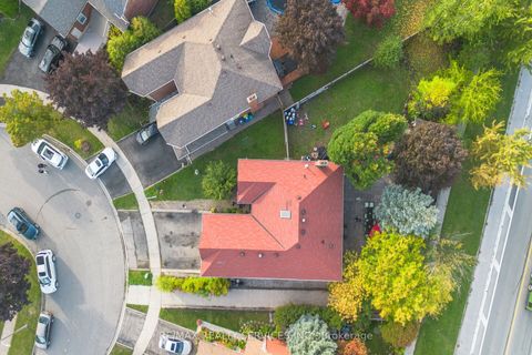 74 Leeward Drive N Brampton ON L6S 5V8