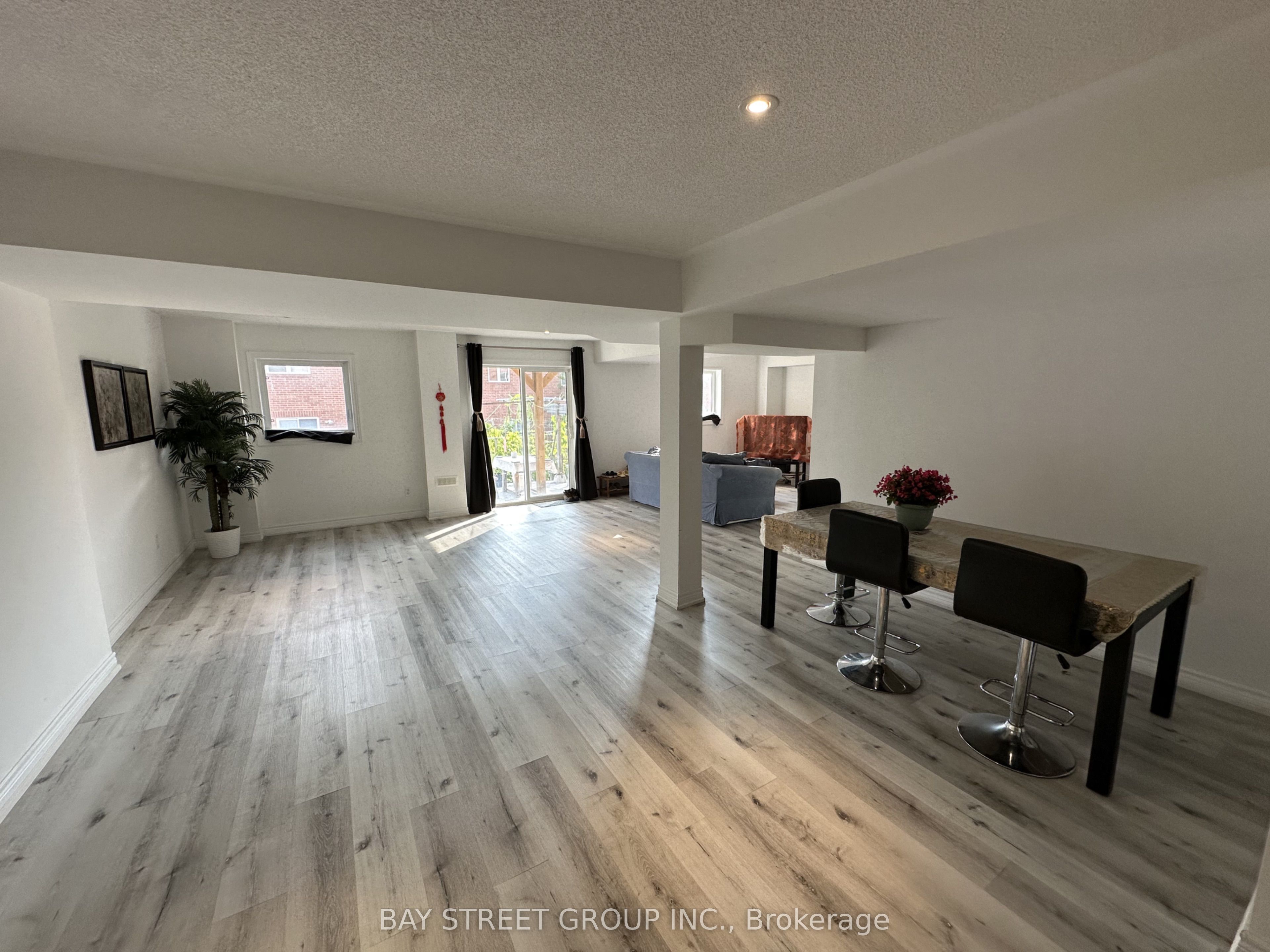 196 Colesbrook Road