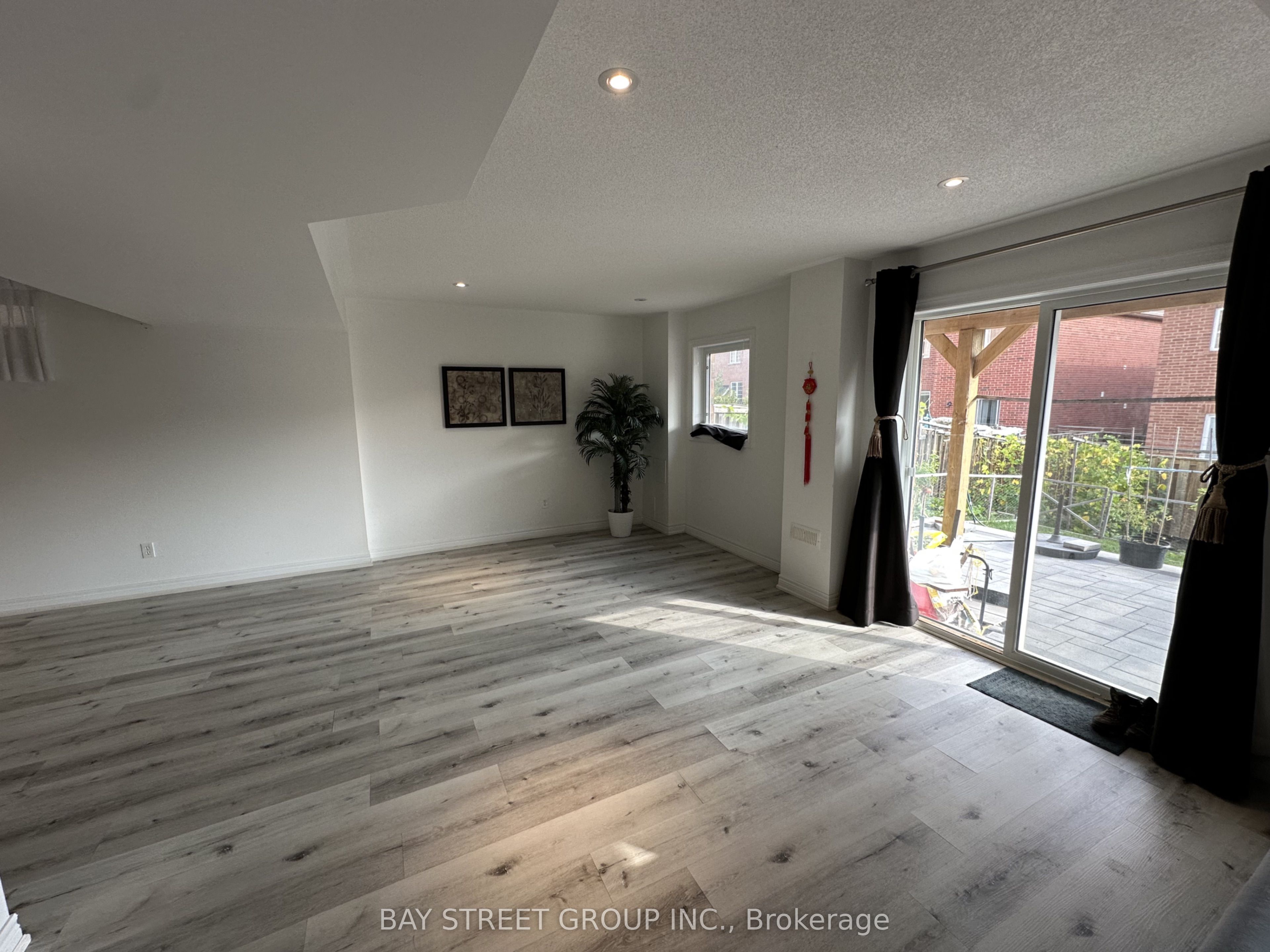 196 Colesbrook Road