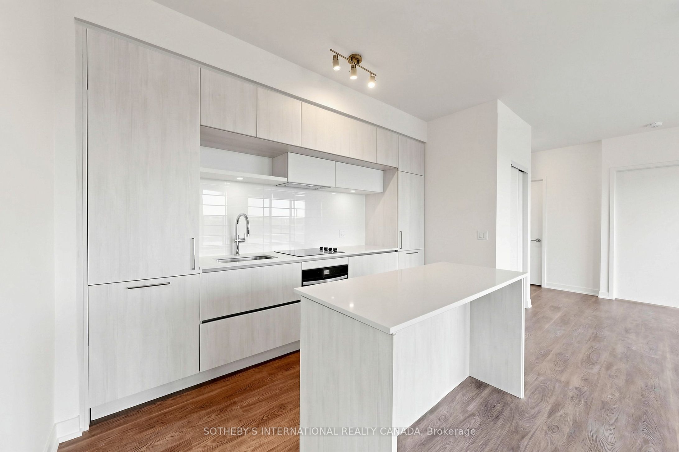 2 David Eyer Road 1127