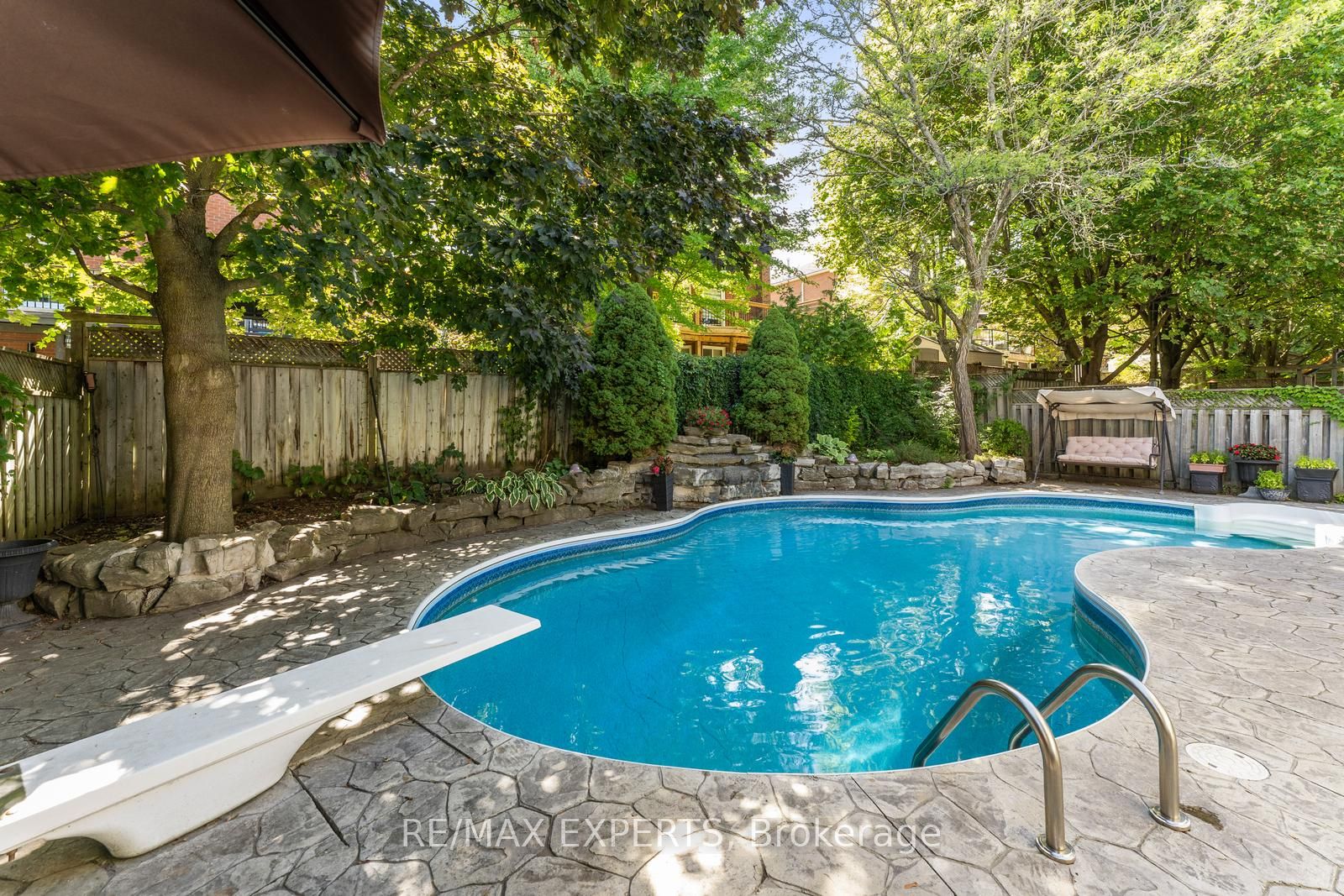 286 Kirby Crescent