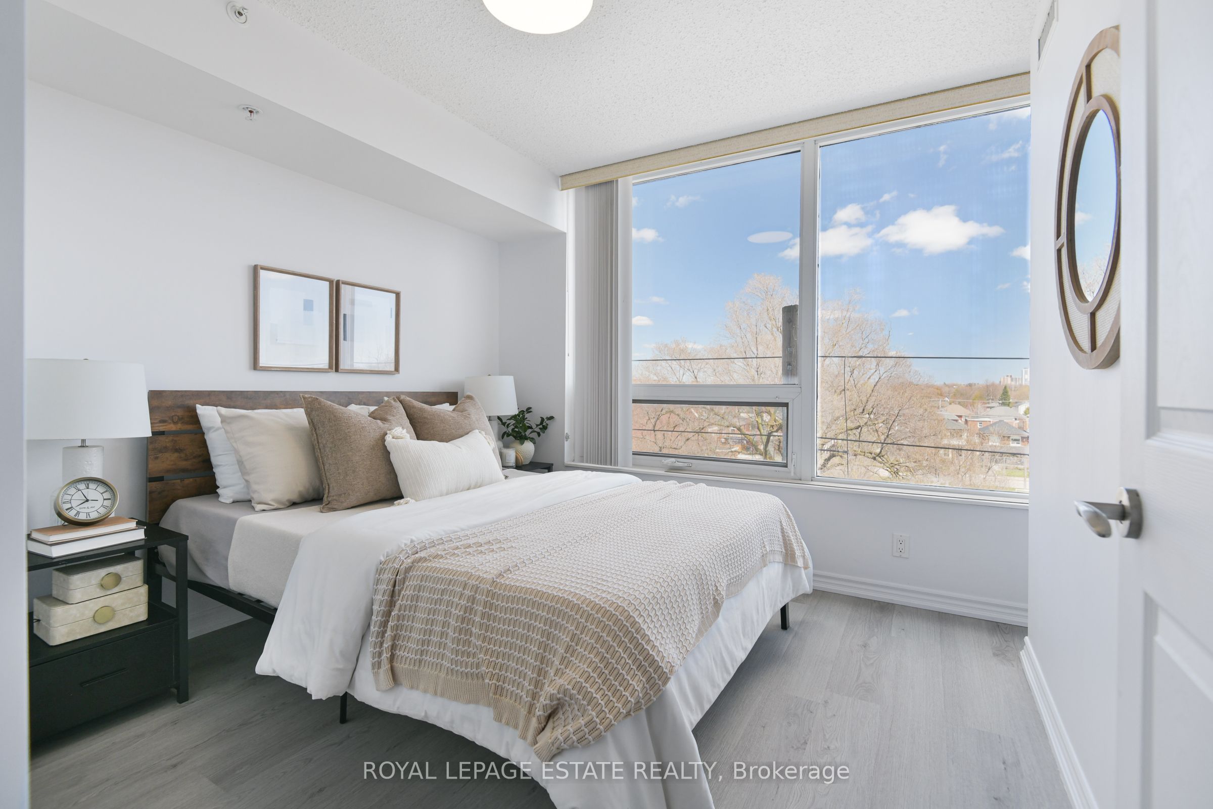 280 Donlands Avenue 505