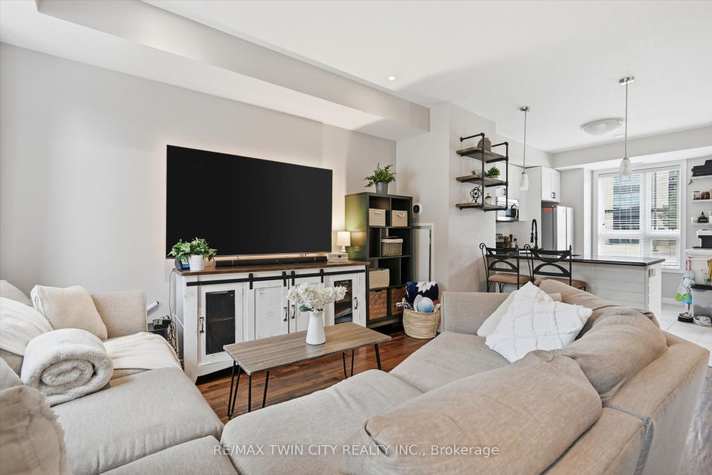 Photo of 5030 Corporate Drive #9, Burlington, ON L7L 0H8 (MLS # W14081934)