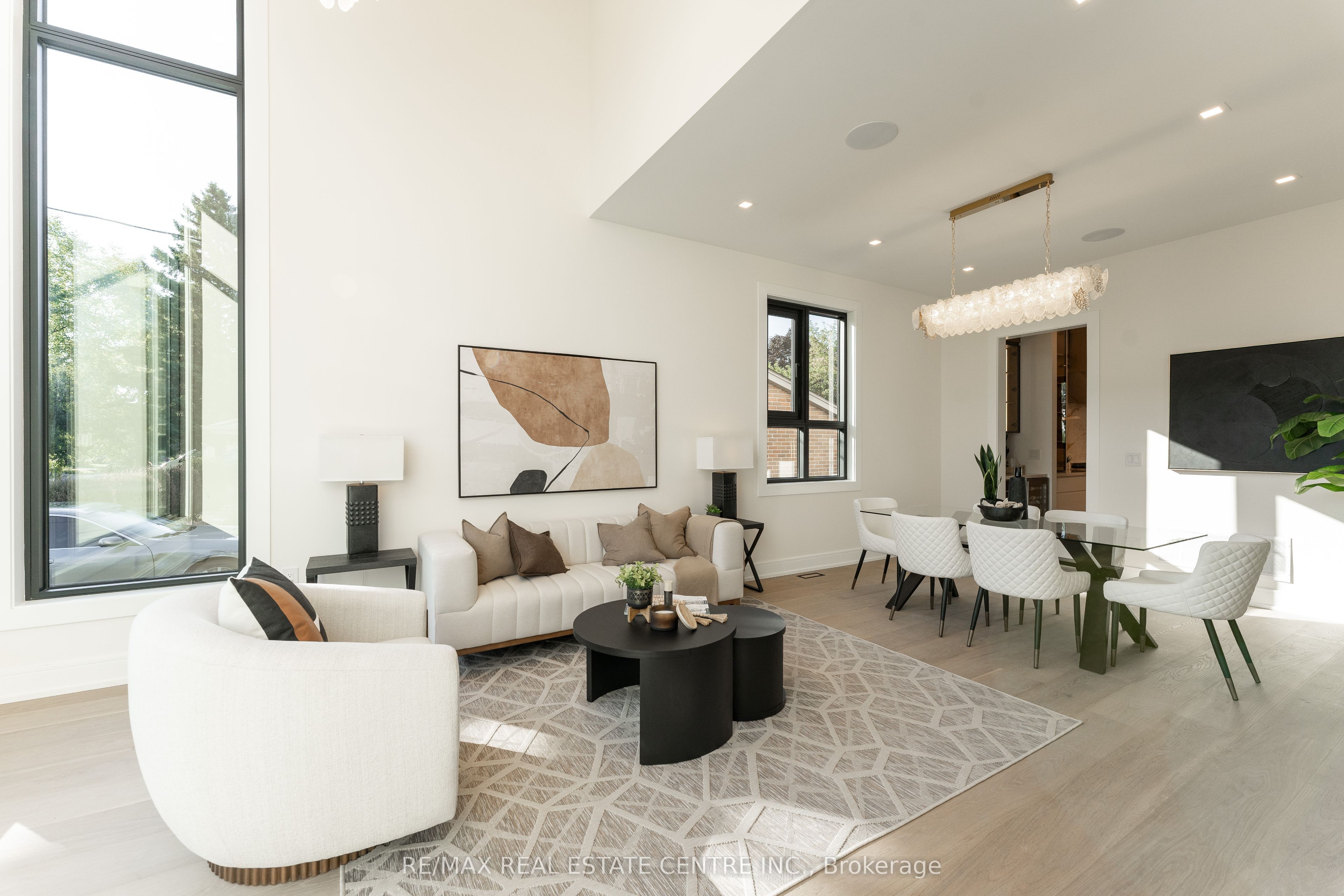 462 Southland Crescent