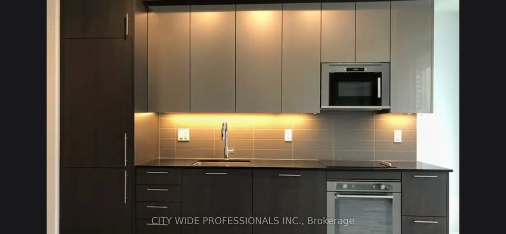 Photo of 403 Church Street #1404, Toronto, ON M4Y 0C9 (MLS # C14004306)