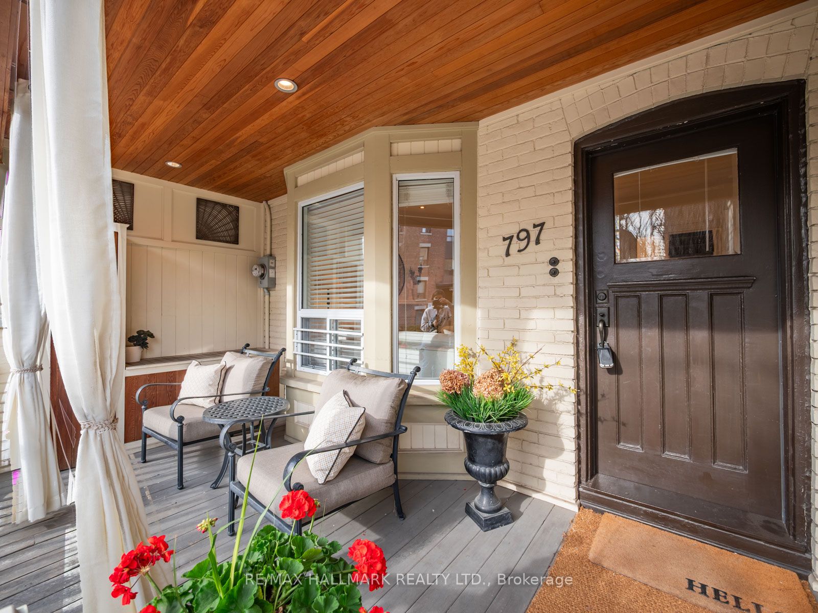 797 Carlaw Avenue