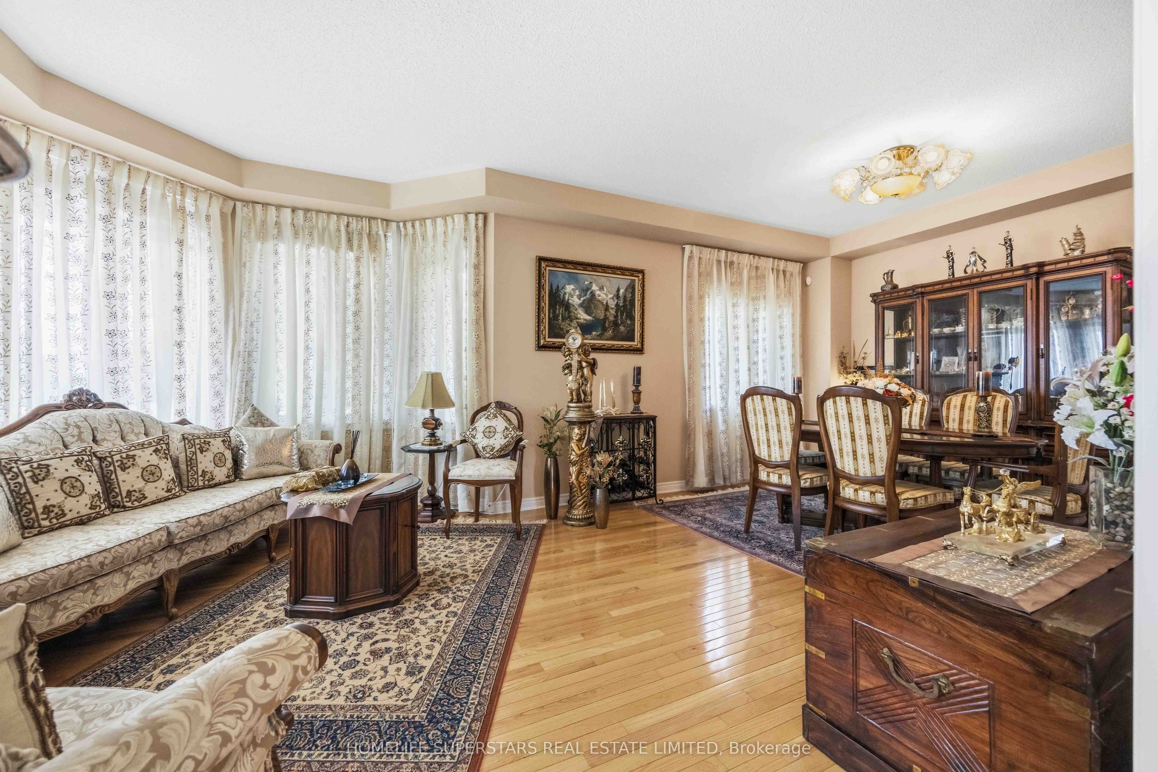 76 Riverlands Avenue