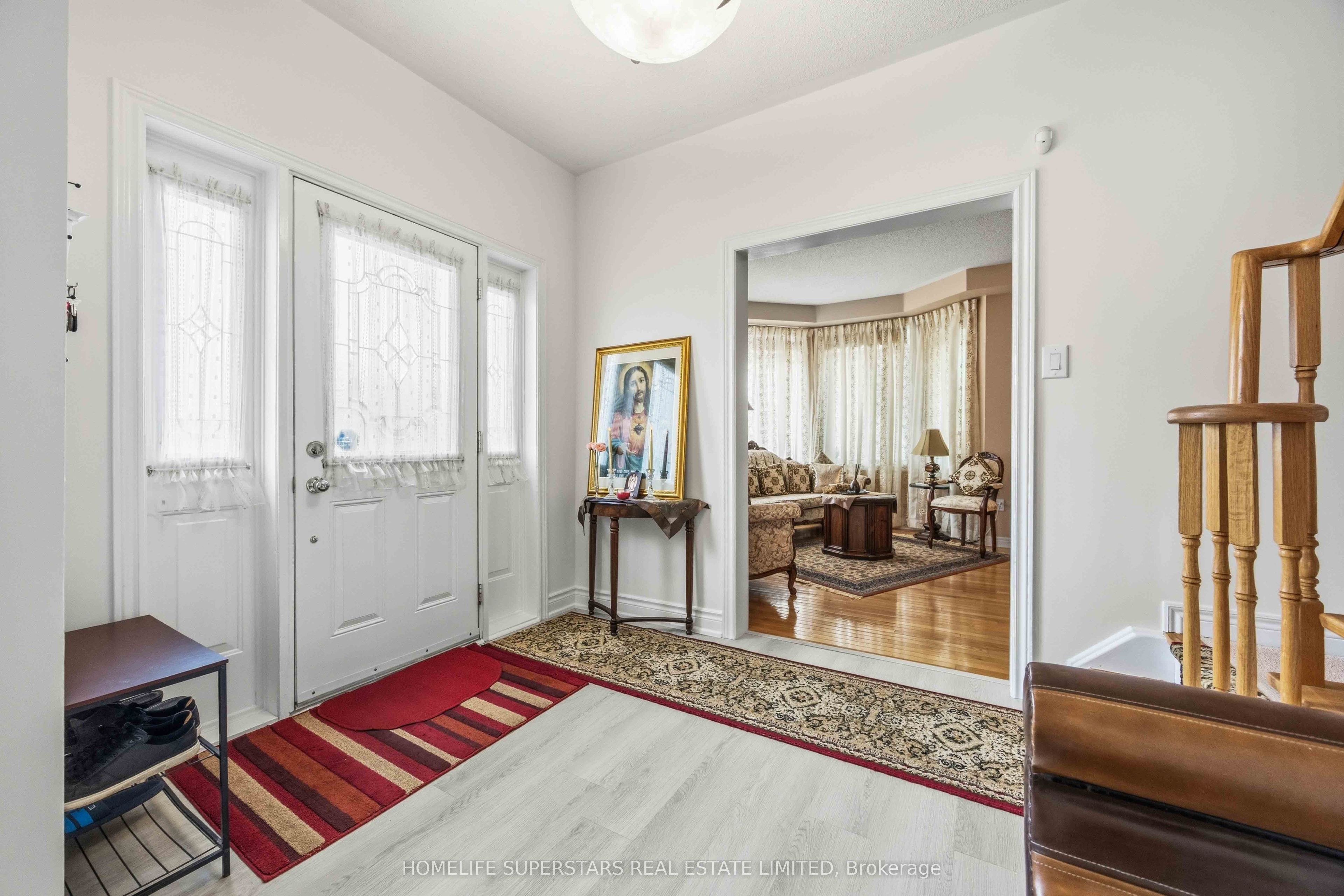 76 Riverlands Avenue