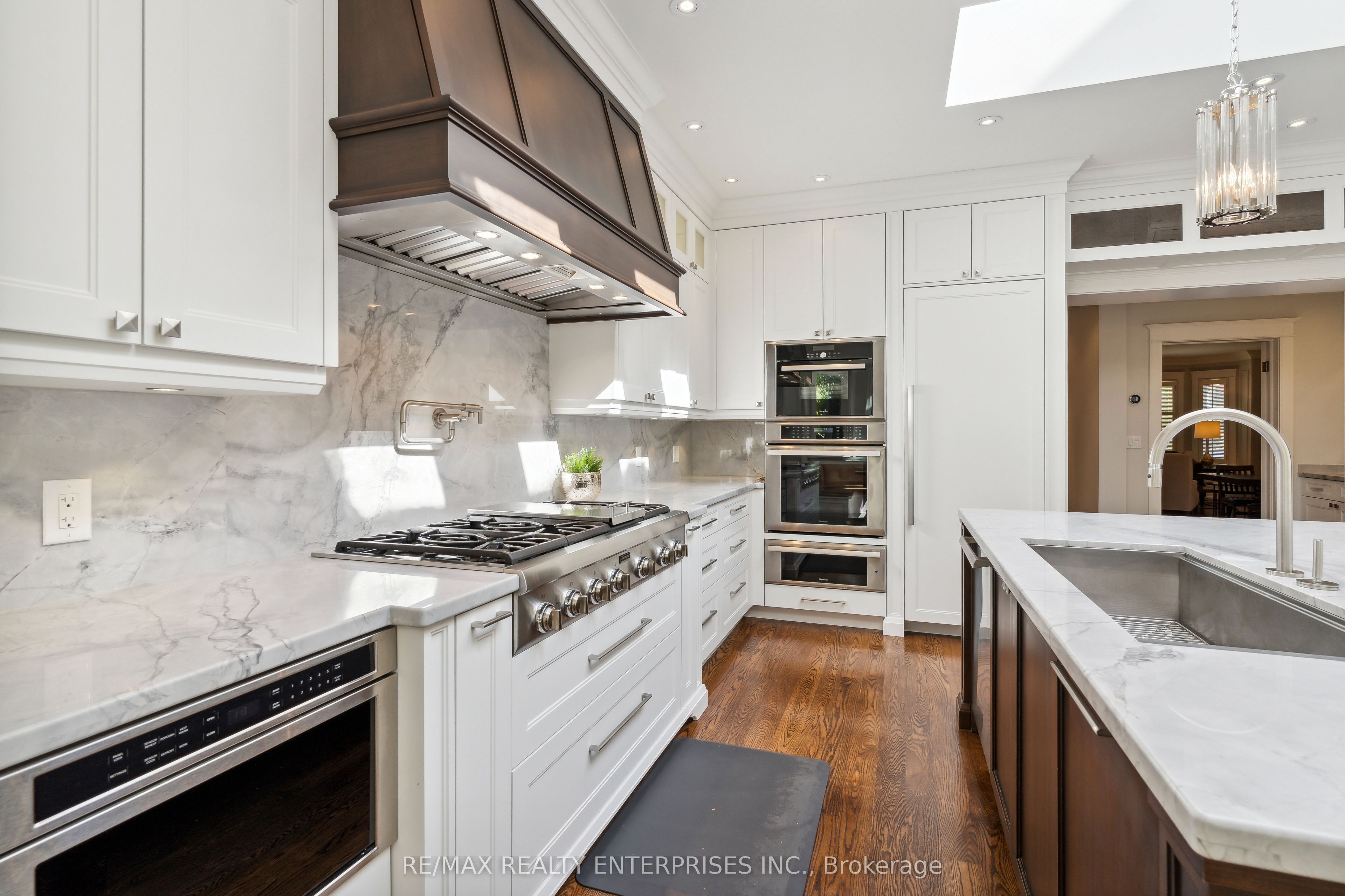 70 Oriole Road