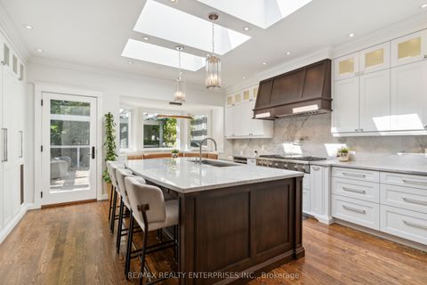 70 Oriole Road Toronto ON M4V 2G1