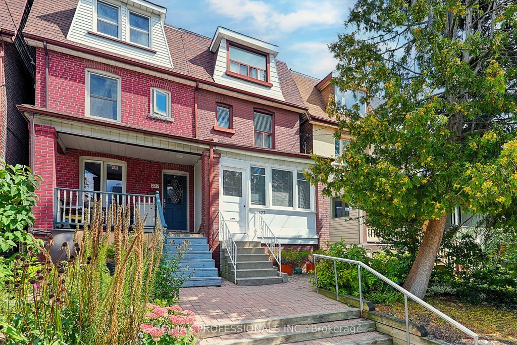 Photo of 227 Montrose Avenue, Toronto, ON M6G 3G6 (MLS # C14030820)