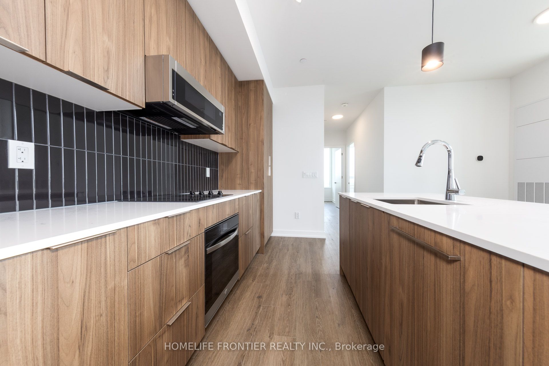 2501 Saw Whet Boulevard 611