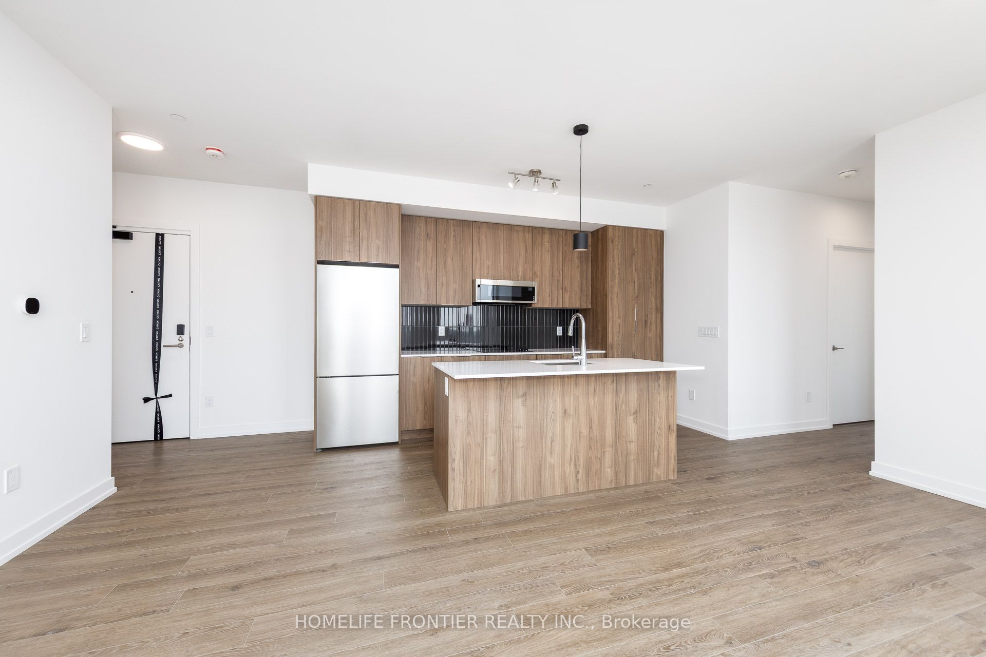 2501 Saw Whet Boulevard 611