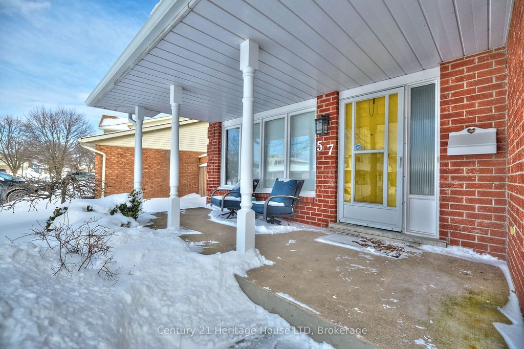 Photo of 57 Keefer Road, Thorold, ON L2V 4W5 (MLS # X12738556)