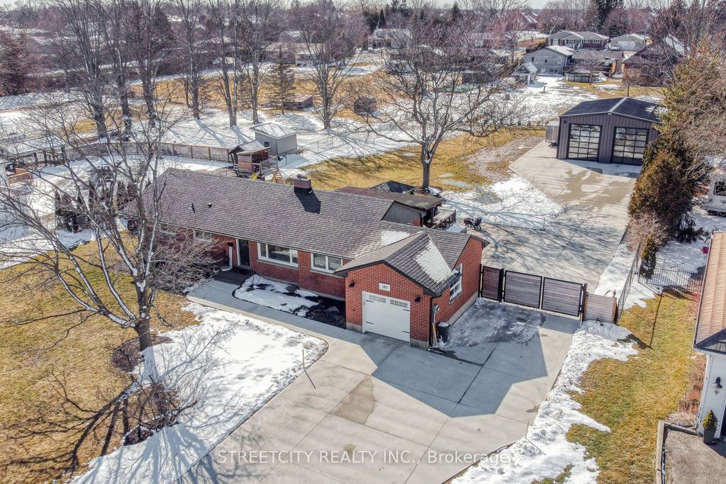 Photo of 183 Centennial Avenue, Central Elgin, ON N5R 5B3 (MLS # X12809632)