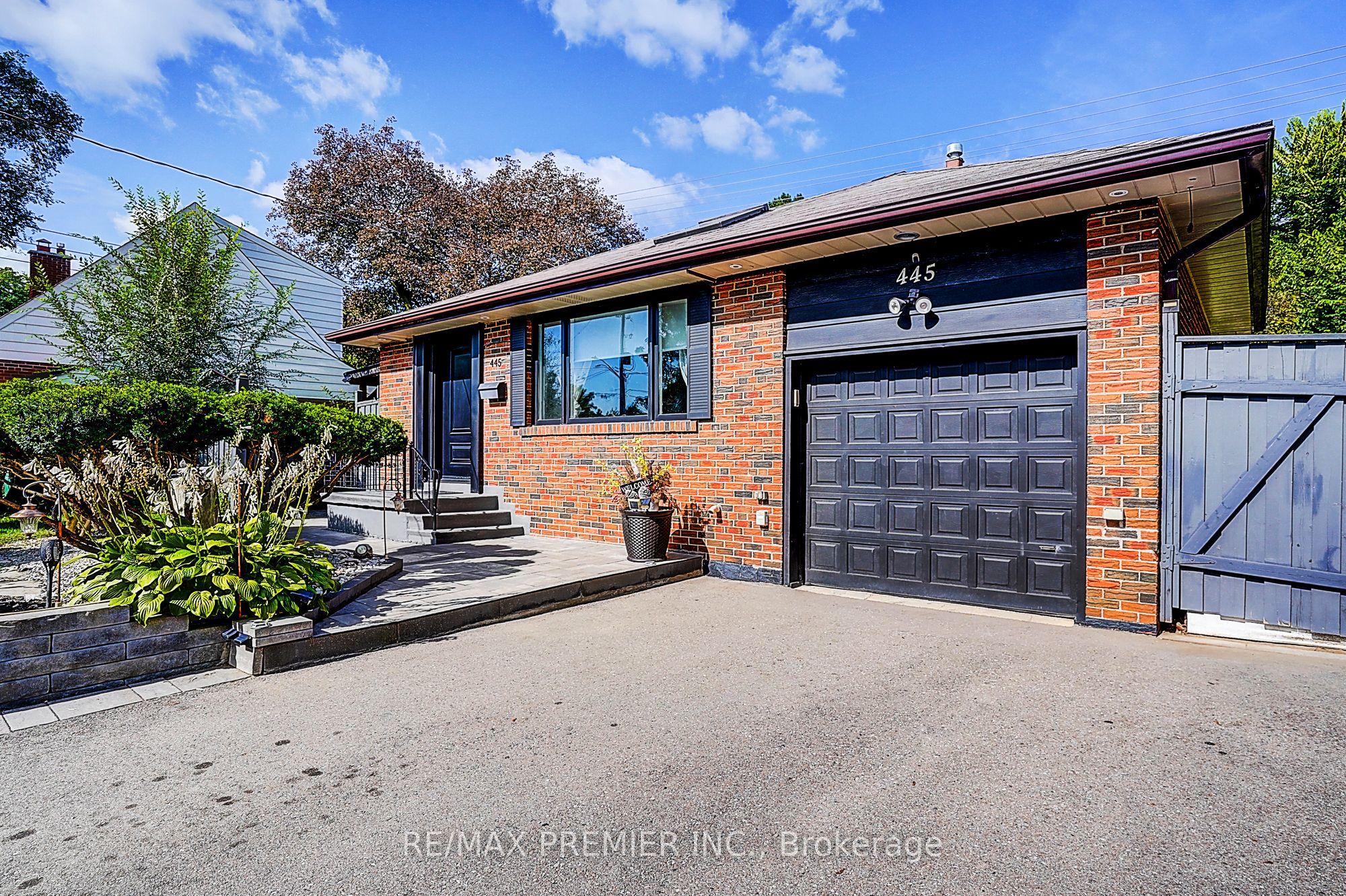 445 Selsey Drive