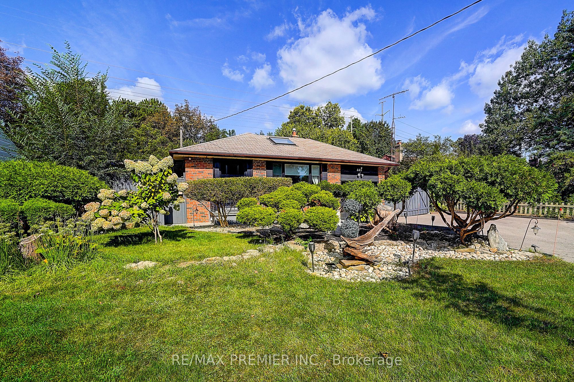 445 Selsey Drive