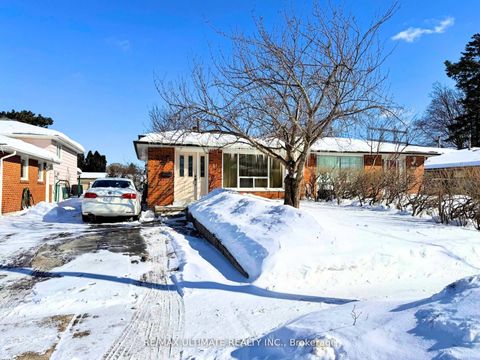 2201 Stir Crescent Mississauga ON L4Y 3V2