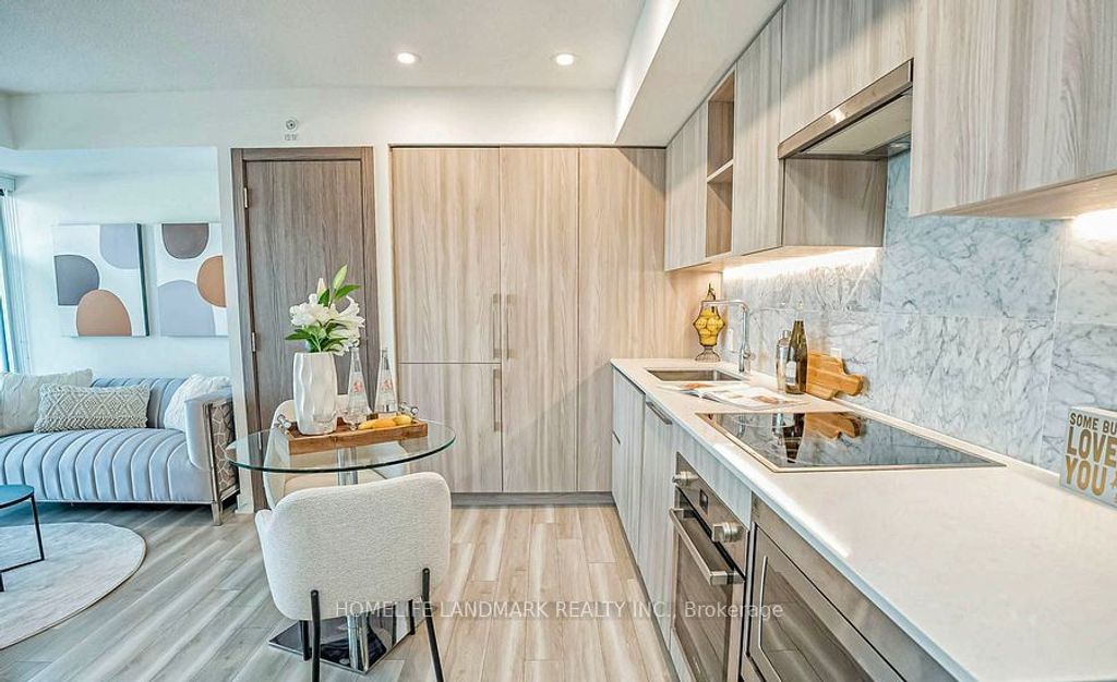 Photo of 19 Bathurst Street #605, Toronto, ON M5V 0N2 (MLS # C12725270)