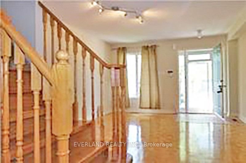 88 Waterton Crescent