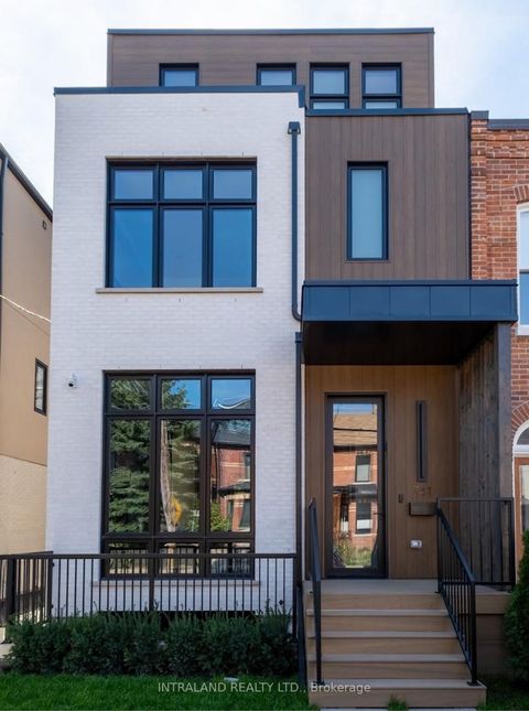 741 Richmond Street W Toronto ON M6J 1C4